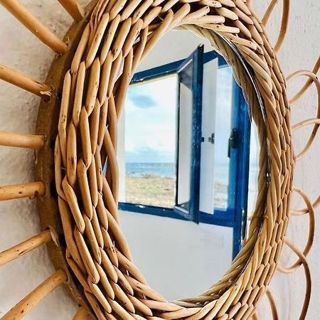 Orzola Oceanviews Apartment Екстериор снимка