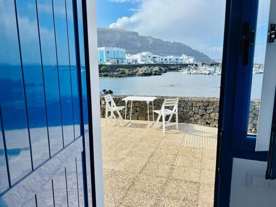 Orzola Oceanviews Apartment Екстериор снимка