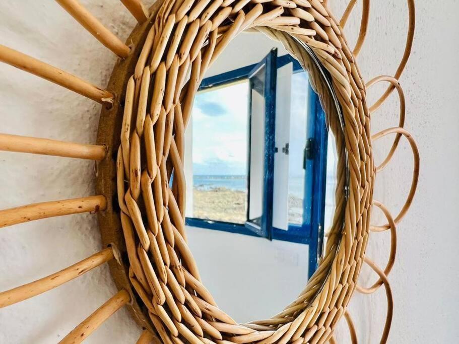 Orzola Oceanviews Apartment Екстериор снимка